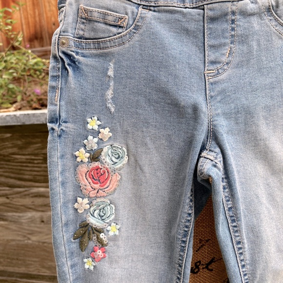Embroidered Girls Mid Rise Jean - Picture 2 of 11